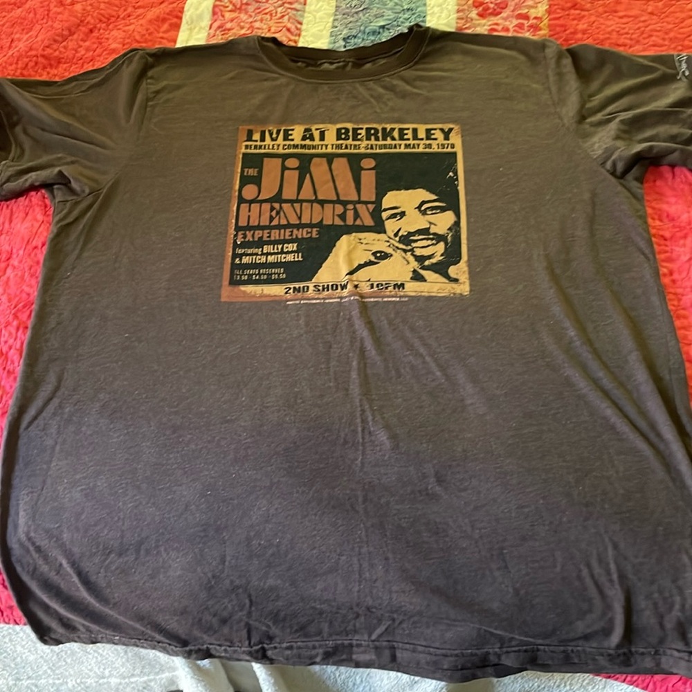 1970 Jimi Hendrix concert tee. Good shape! - Picture 2 of 4